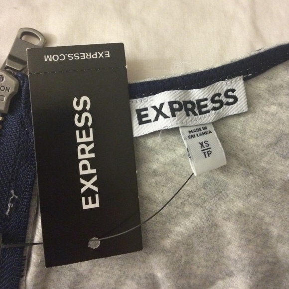 EXPRESS, NWT Grey with Navy dot, Tank top, Size XS, peplum - Picture 3 of 4